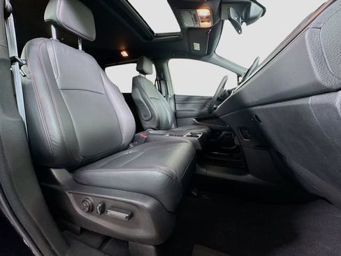 Used 2024 Honda Odyssey Sport image 30