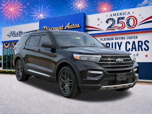 Used 2021 Ford Explorer XLT w/ Equipment Group 202A RWD image 1