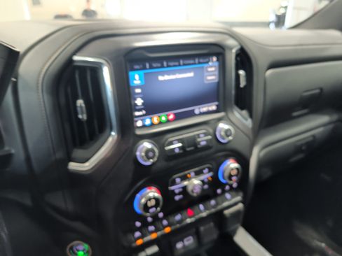 Used 2020 GMC Sierra 1500 AT4 w/ AT4 Premium Package AWD/4WD image 11