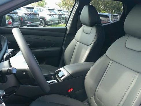 Certified 2026 Hyundai Santa Cruz SEL FWD image 5