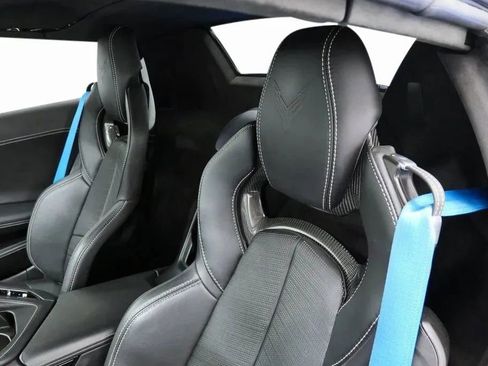 Used 2023 Chevrolet Corvette Stingray w/ Z51 Performance Package image 25