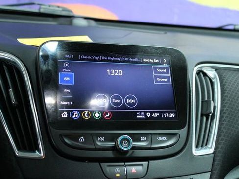 Used 2021 Chevrolet Malibu LT image 17