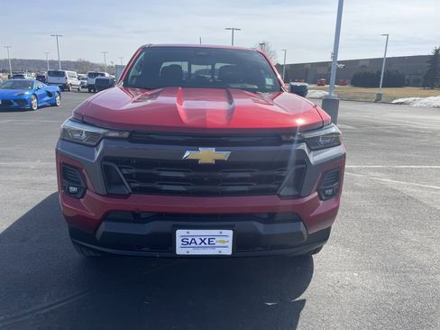 Used 2024 Chevrolet Colorado LT w/ LT Convenience Package III image 8