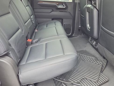 Used 2025 Chevrolet Silverado 2500 LT w/ Convenience Package image 18