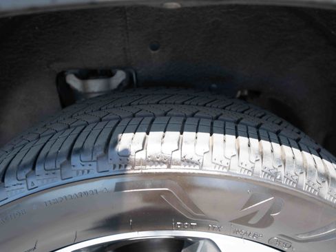 Used 2025 Honda Pilot Elite image 31