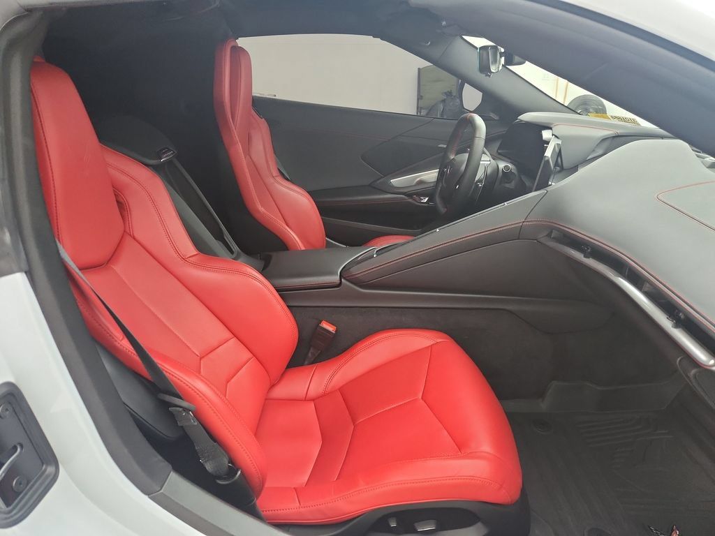 Used 2024 Chevrolet Corvette Stingray Coupe RWD image 35