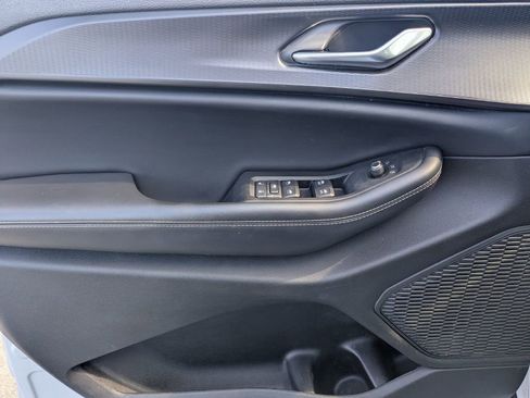 Used 2023 Jeep Grand Cherokee Altitude image 24