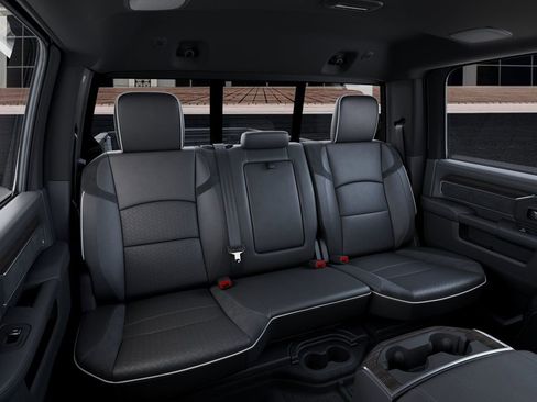 New 2026 RAM 3500 Laramie AWD/4WD image 15