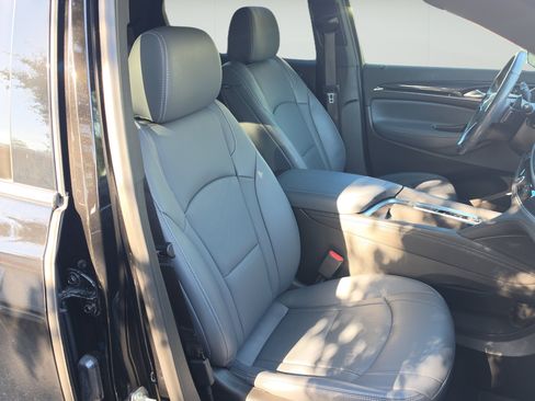 Used 2022 Buick Enclave Premium w/ LPO, Touring Package FWD image 25