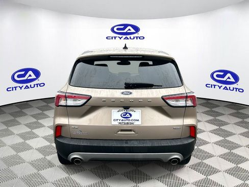 Used 2021 Ford Escape SE image 5