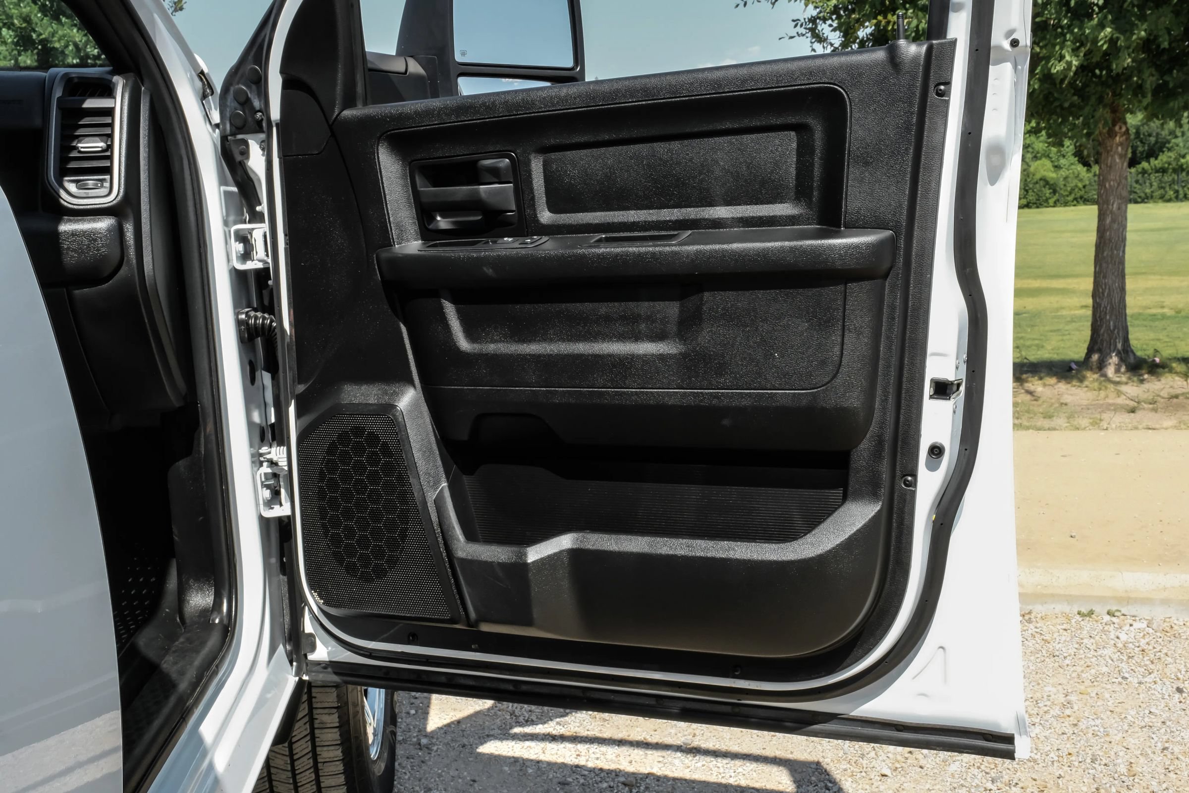 Used 2023 RAM 3500 Tradesman w/ Chrome Appearance Group AWD/4WD image 38