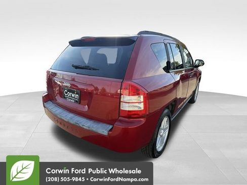 Used 2007 Jeep Compass Sport FWD image 5