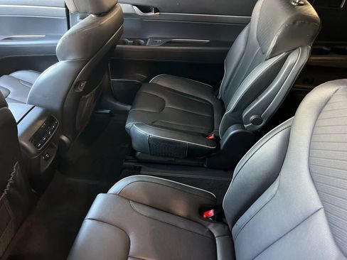 Used 2024 Hyundai Palisade SEL FWD image 5
