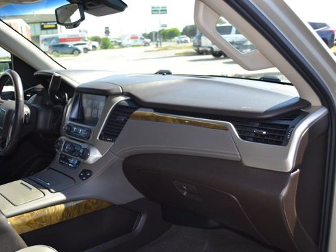 Used 2017 GMC Yukon Denali w/ Open Road Package AWD/4WD image 35