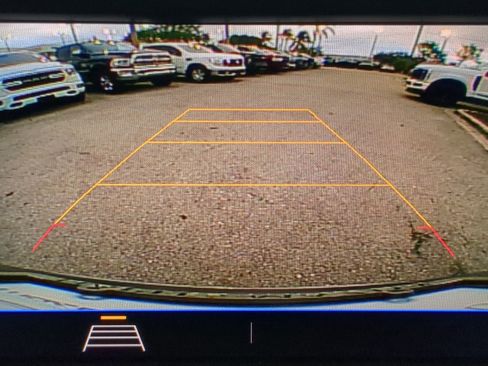 Used 2020 GMC Terrain SLE w/ Driver Convenience Package image 21