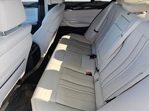 Used 2017 BMW 530i image 21