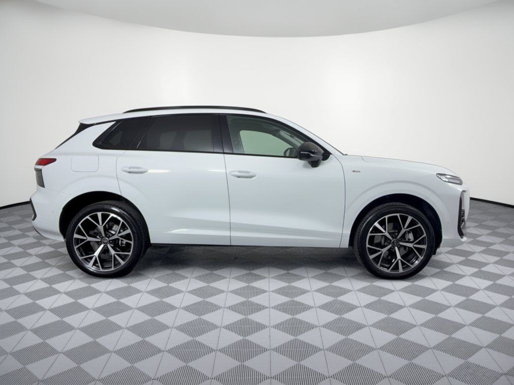 Used 2026 Audi Q3 quattro 2.0T AWD/4WD image 8