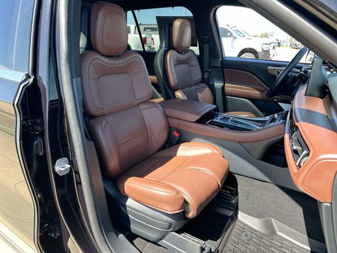 Used 2025 Lincoln Aviator Reserve w/ Equipment Group 201A image 26