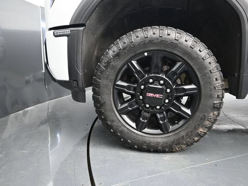 Used 2025 GMC Sierra 2500 AT4 AWD/4WD image 18