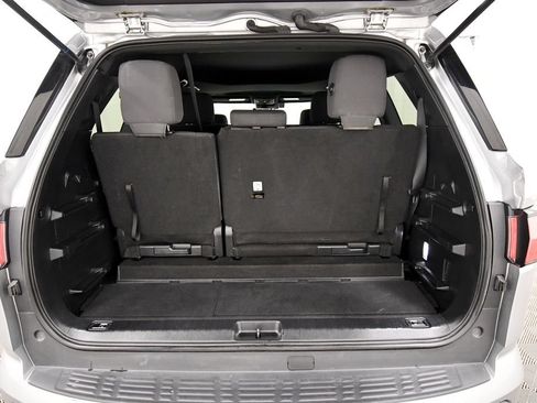 Used 2025 Toyota Sequoia SR5 AWD/4WD image 7