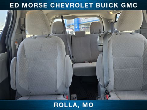 Used 2017 Toyota Sienna LE FWD image 26