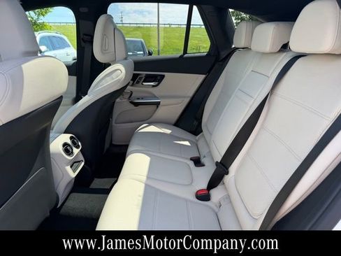 New 2026 Mercedes-Benz GLC 300 4MATIC image 15
