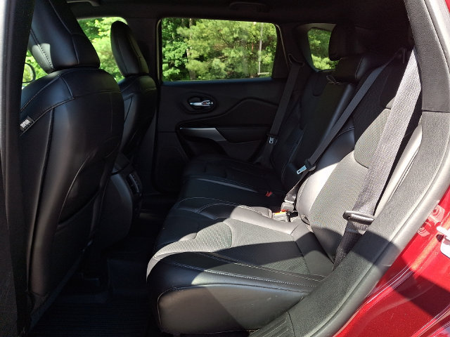 Used 2020 Jeep Cherokee High Altitude AWD/4WD image 11