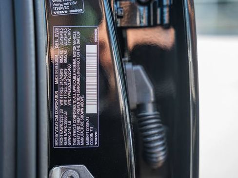 New 2026 Volvo EX30 Ultra w/ Protection Package Premier AWD/4WD image 35
