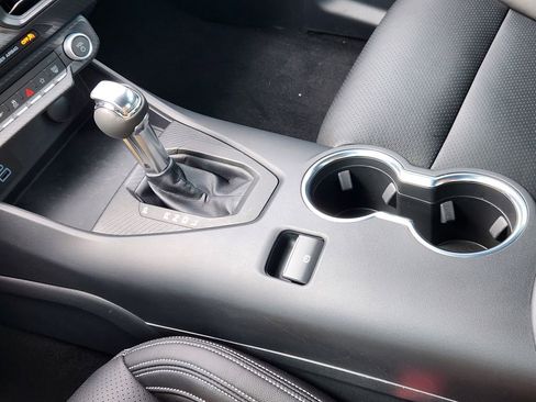 Used 2025 Ford Mustang Coupe image 19