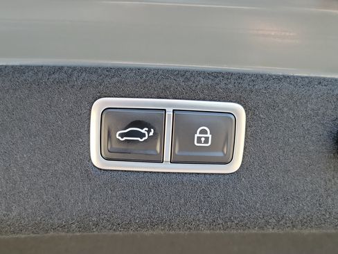 Certified 2023 Genesis G70 3.3T w/ Sport Prestige Package image 18