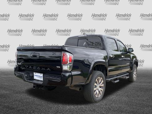 Used 2021 Toyota Tacoma Limited AWD/4WD image 10