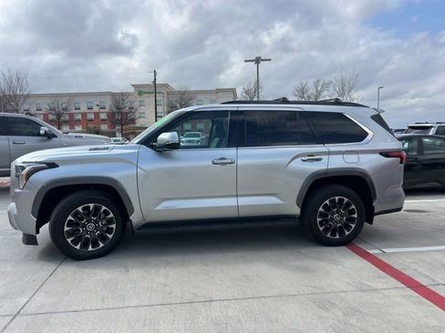 Used 2023 Toyota Sequoia Limited image 7