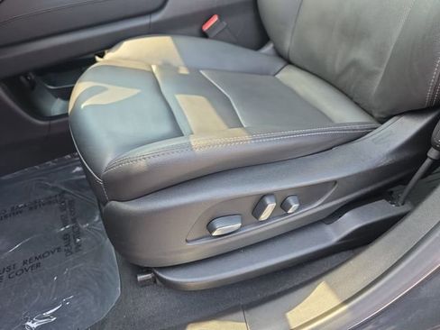 Used 2020 Cadillac XT5 Premium Luxury w/ LPO, Floor Liner Package AWD/4WD image 30