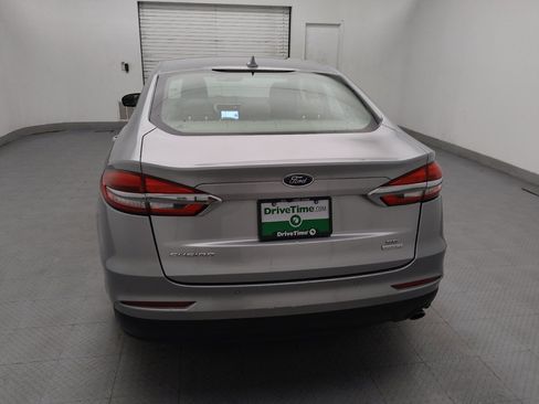 Used 2020 Ford Fusion SE FWD image 6