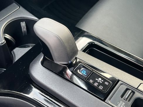 Certified 2024 Toyota Prius Limited image 17