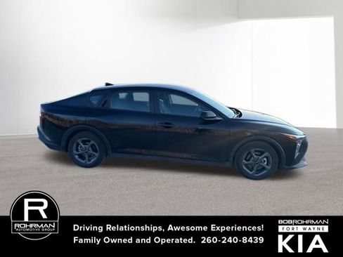 Certified 2025 Kia K4 LXS image 6