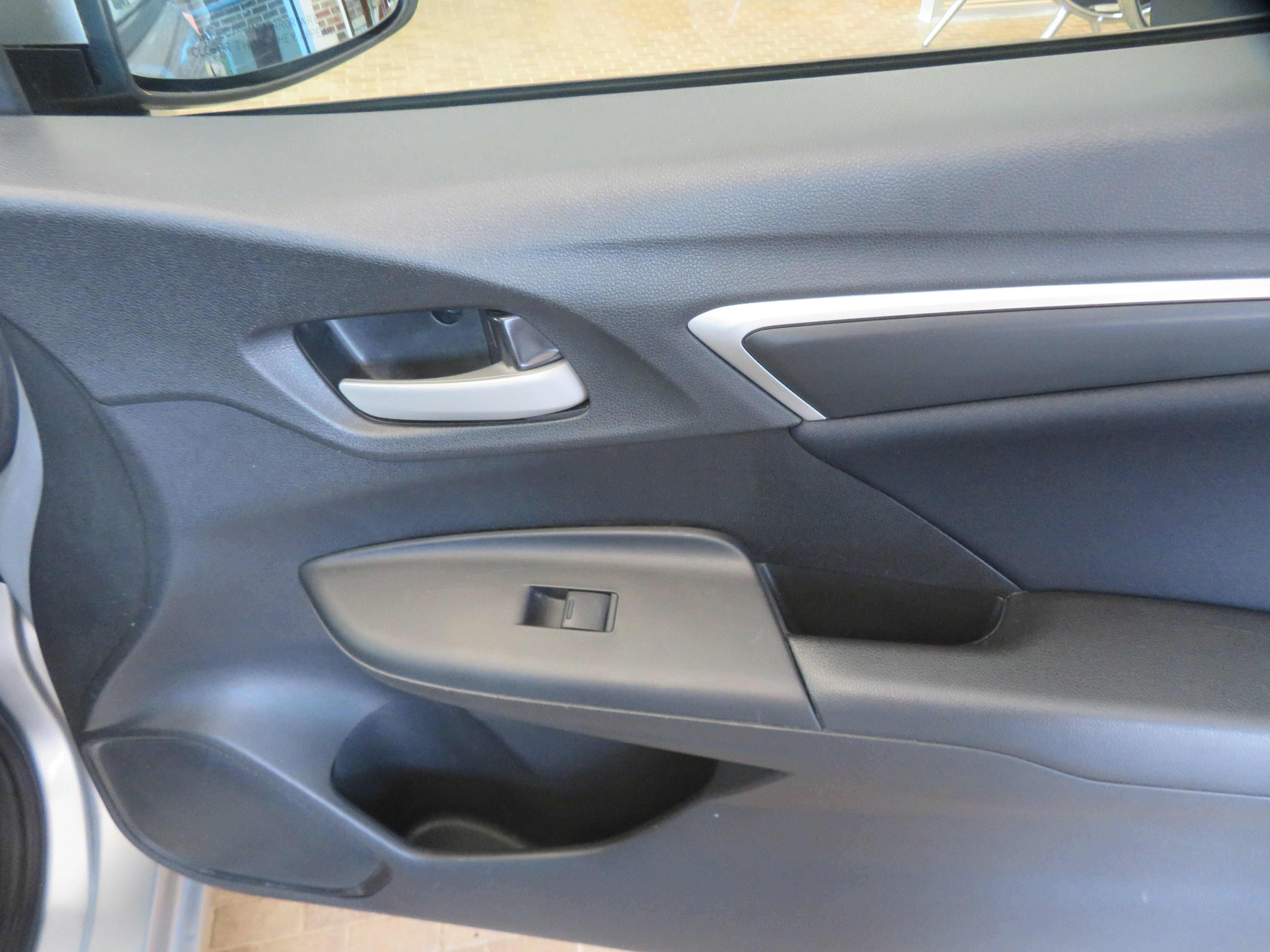 Used 2016 Honda Fit LX image 24