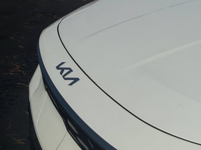 Used 2023 Kia Niro Wave w/ Wave Preserve Package FWD image 23