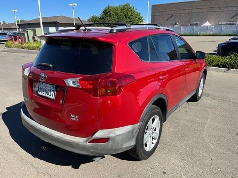 Used 2014 Toyota RAV4 XLE AWD/4WD image 5