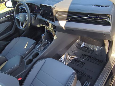 New 2026 Volkswagen Jetta SE image 19