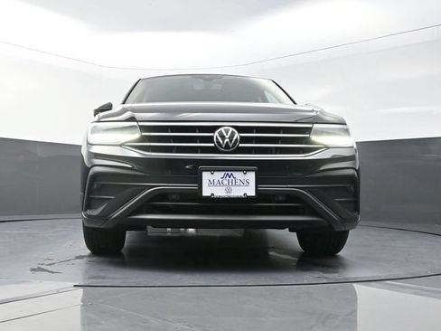 Used 2023 Volkswagen Tiguan SE FWD image 33