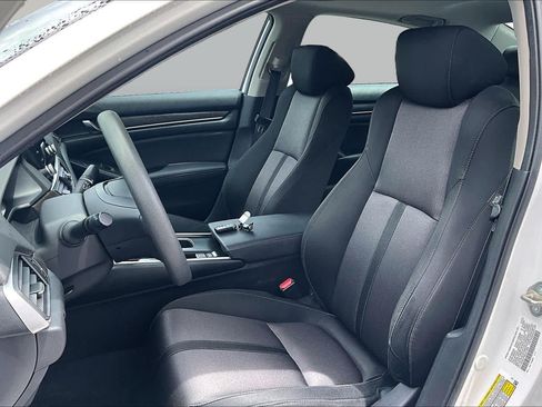 Used 2020 Honda Accord EX image 7