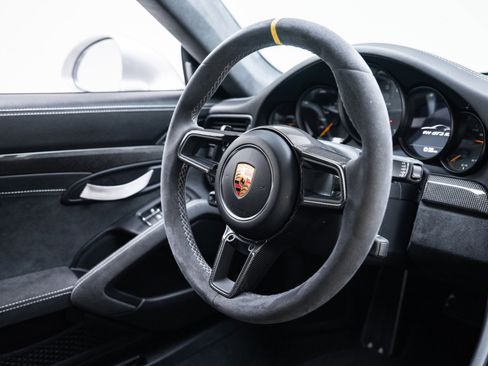 Used 2019 Porsche 911 GT3 RS image 40