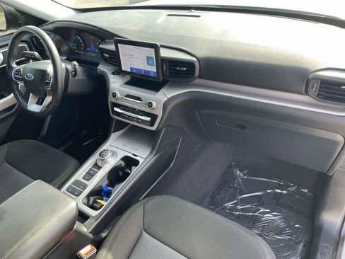 Certified 2023 Ford Explorer XLT image 29