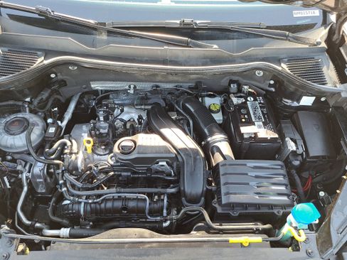 Used 2022 Volkswagen Taos SE FWD image 27