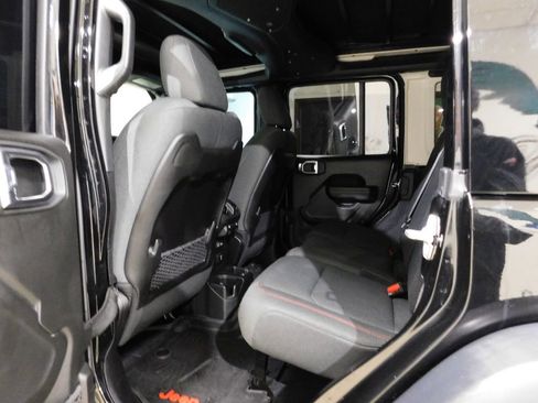 Used 2024 Jeep Wrangler Unlimited Rubicon w/ Technology Group AWD/4WD image 74