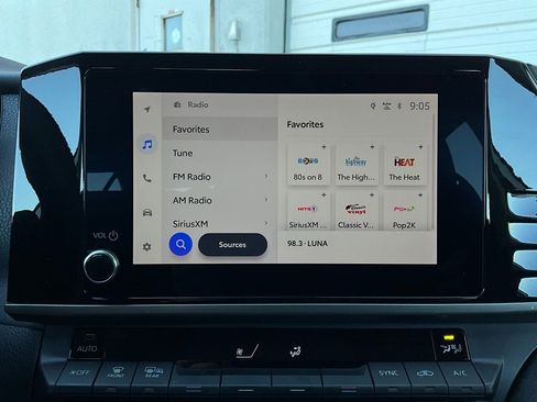 Used 2025 Toyota Camry LE image 29