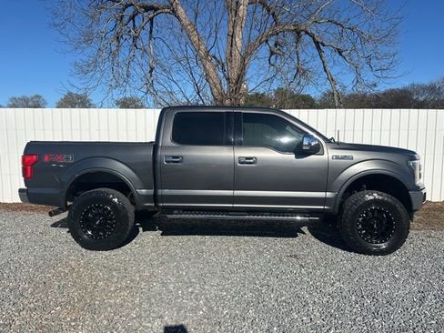 Used 2019 Ford F150 Lariat image 6