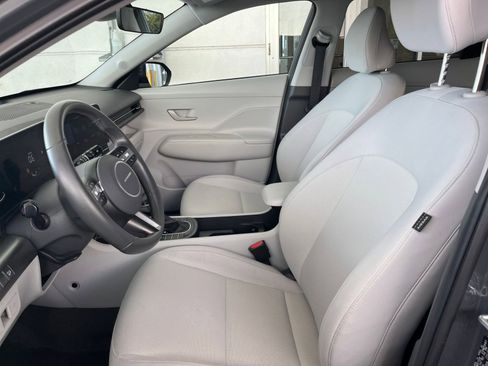 Used 2025 Hyundai Kona SEL image 27