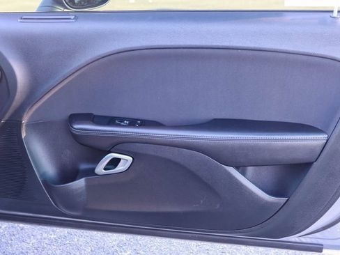 Used 2018 Dodge Challenger R/T image 14